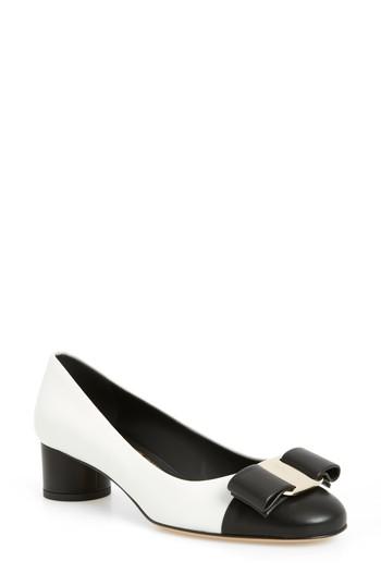 Women's Salvatore Ferragamo Ivrea Bow Pump .5 B - White