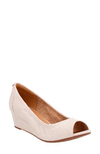 Women's Clarks Vendra Daisy Open Toe Wedge M - Black