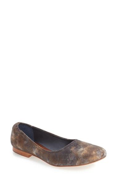 Women's Bernardo Dina Ballet Flat .5 M - Brown