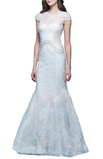 Women's Carolina Herrera 'jessica' Illusion Cap Sleeve Chantilly Lace Mermaid Gown, Size - Ivory