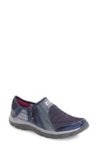 Women's Bzees Balance Low Top Sneaker .5 M - Blue