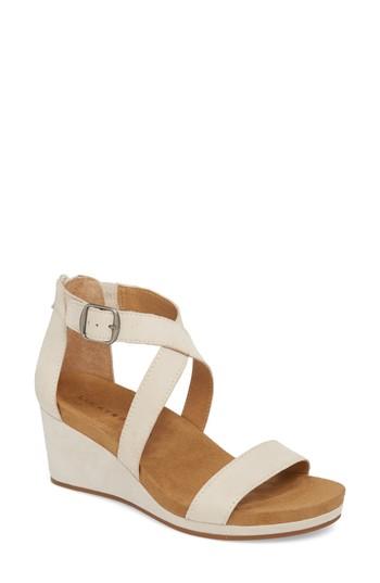 Women's Lucky Brand Kenadee Wedge Sandal .5 M - Beige