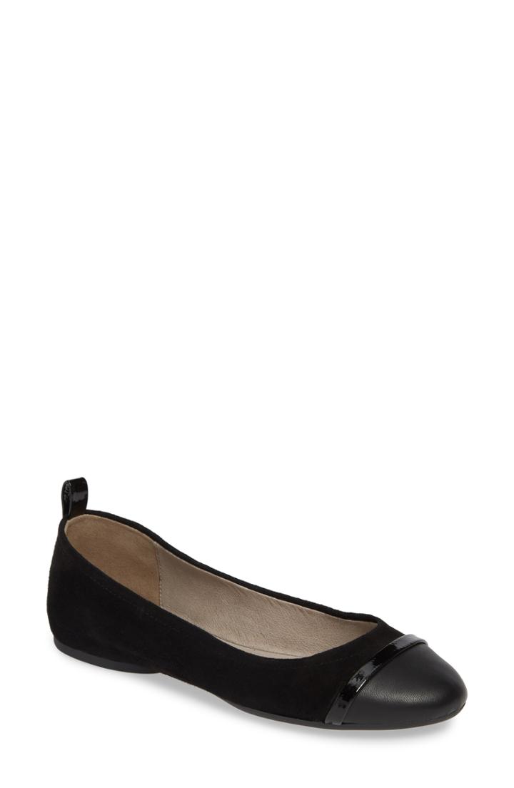 Women's Pelle Moda Willis Cap Toe Flat M - Black