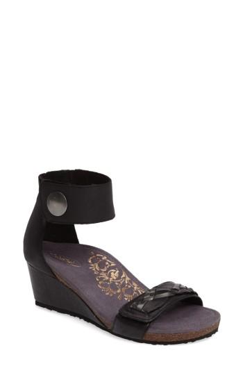 Women's Aetrex Becca Cuff Wedge Sandal Eu - Black