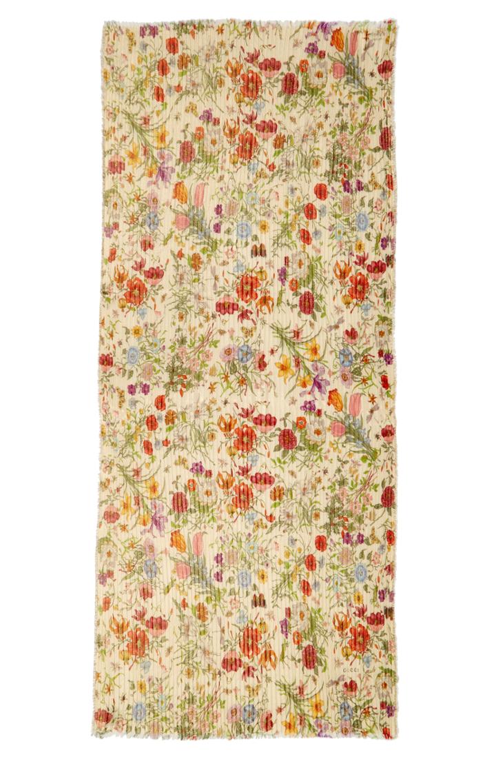 Women's Gucci Golden Flora Pleated Stole, Size - Ivory