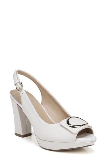 Women's Naturalizer Abby Platform Sandal M - White