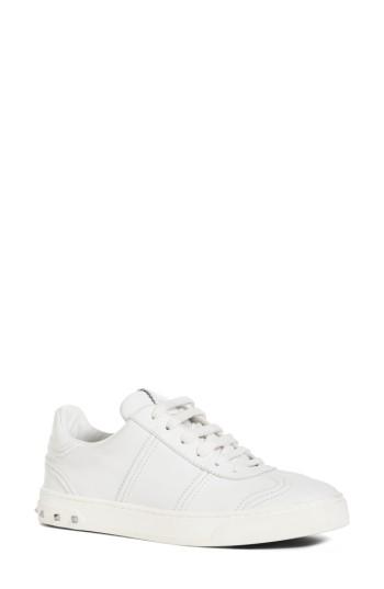 Women's Valentino Garavani Flycrew Rockstud Sneaker Us / 37eu - White