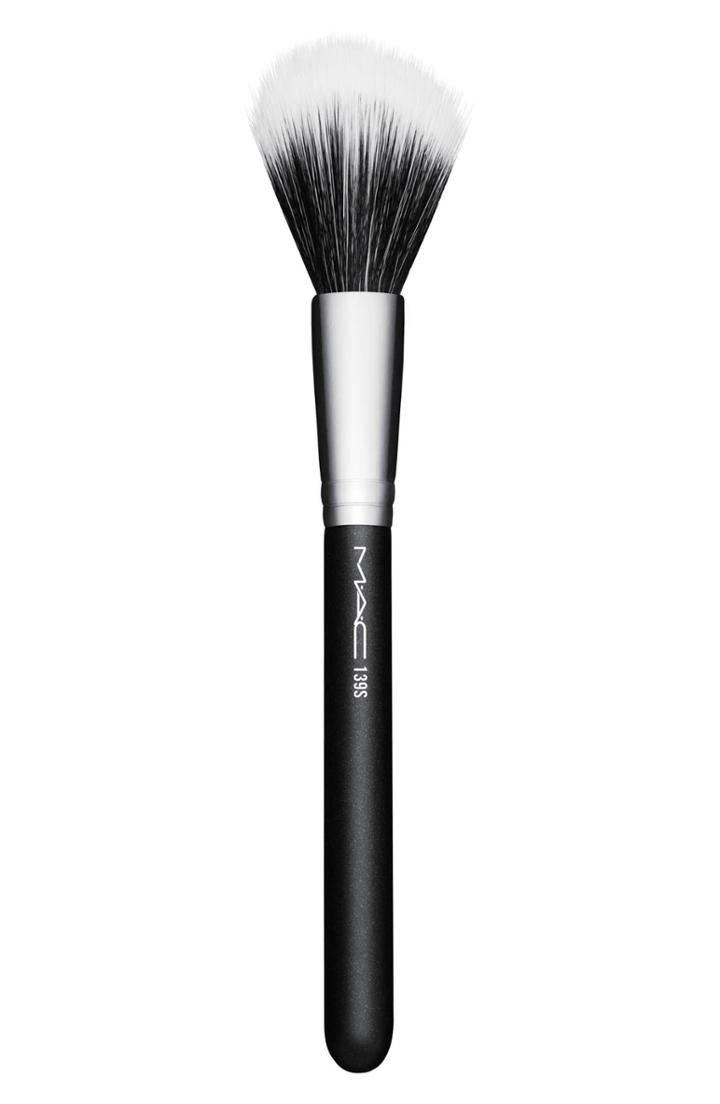 Mac 139s Synthetic Duo Fibre Tapered Face Brush