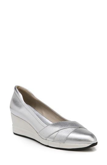 Women's Naturalizer Harlyn Wedge Pump M - Metallic
