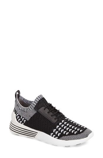 Women's Kendall + Kylie Brandy Woven Sneaker M - Black