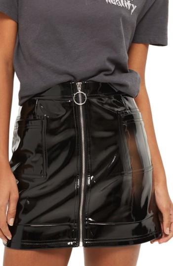 Women's Topshop Zip Through Vinyl Miniskirt Us (fits Like 0) - Black
