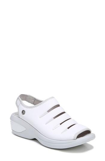 Women's Bzees Foxy Sandal .5 M - White