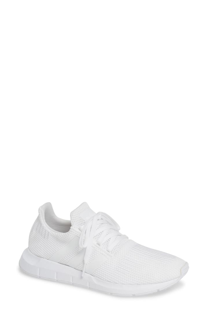 Women's Adidas Swift Run Sneaker .5 Women's / 5.5 Men's M - White