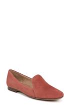 Women's Naturalizer Emiline Flat Loafer .5 W - Red