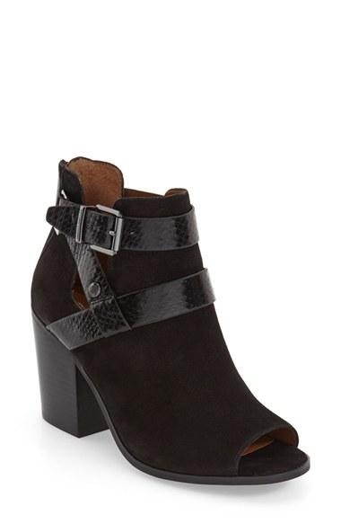 Women's Arturo Chiang 'caraleigh' Peep Toe Bootie M - Black