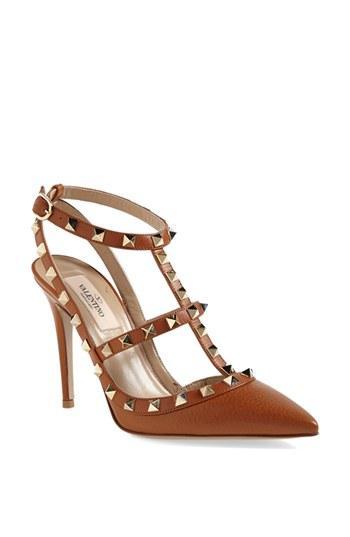 Valentino 'rockstud' Pump Tan