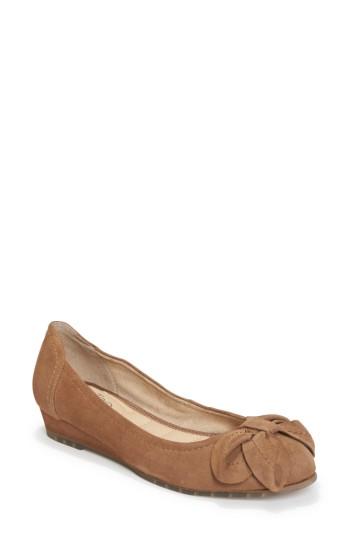 Women's Me Too Martina Bow Ballet Wedge M - Brown