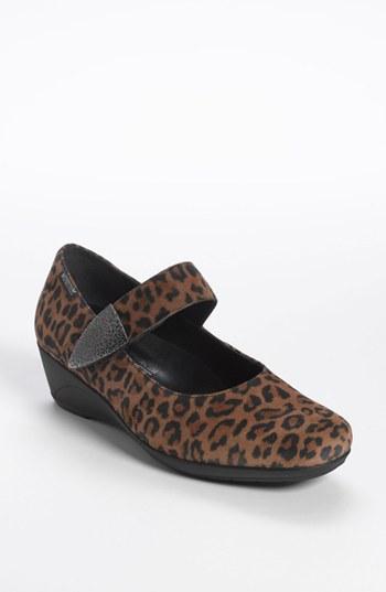 Women's Mephisto 'kimona' Pump .5 M - Brown