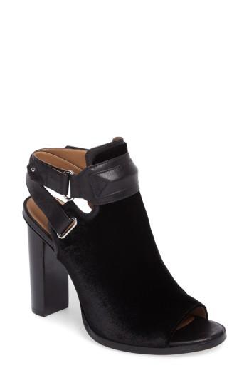 Women's Calvin Klein Kara Sandal .5 M - Black