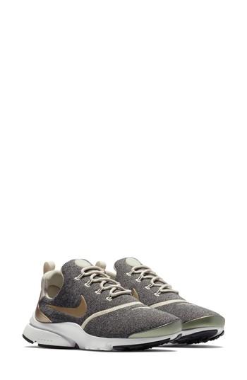 Women's Nike Presto Fly Sneaker M - Beige