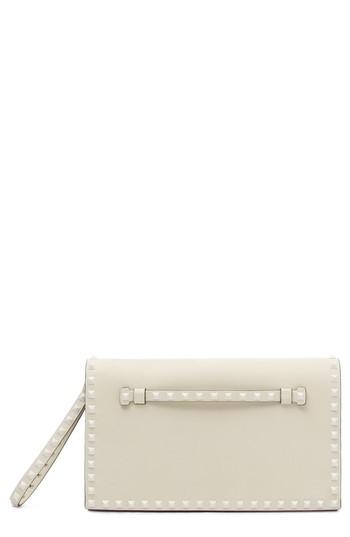 Valentino Garavani Rockstud Calfskin Leather Clutch - Ivory