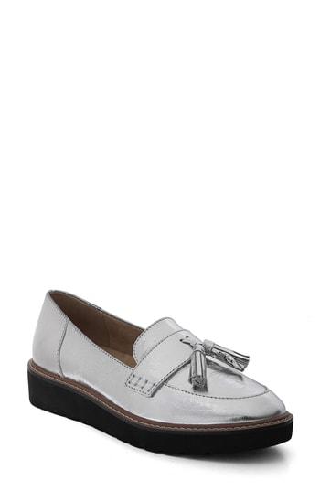 Women's Naturalizer August Loafer .5 M - Metallic