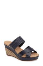 Women's Ugg Adriana Sandal .5 M - Blue