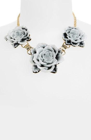 Statements By Dck Floral Statement Necklace (juniors)