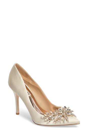 Women's Badgley Mischka Marcela Pointy Toe Pump M - Ivory