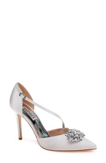 Women's Badgley Mischka Palma Pump M - White