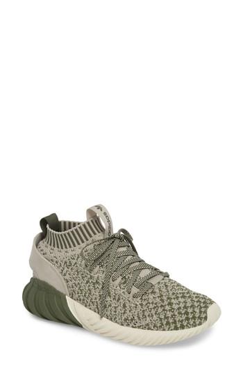 Women's Adidas Tubular Doom Sock Primeknit Sneaker Women's / 5 Men's M - Green