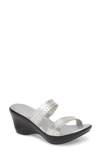 Women's Athena Alexander Pouty Wedge Sandal .5 M - Metallic