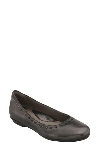 Women's Earth Anthem Studded Flat W - Metallic