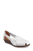 Women's Comfortiva Fairfax Huarache Wedge M - White