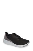 Women's Clarks Un Alfresco Sneaker .5 M - White