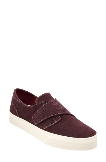 Women's Taos Soul Sneaker .5 M - Burgundy