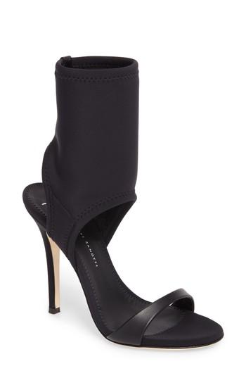 Women's Giuseppe Zanotti Alien Cuffed Sandal .5 M - Black