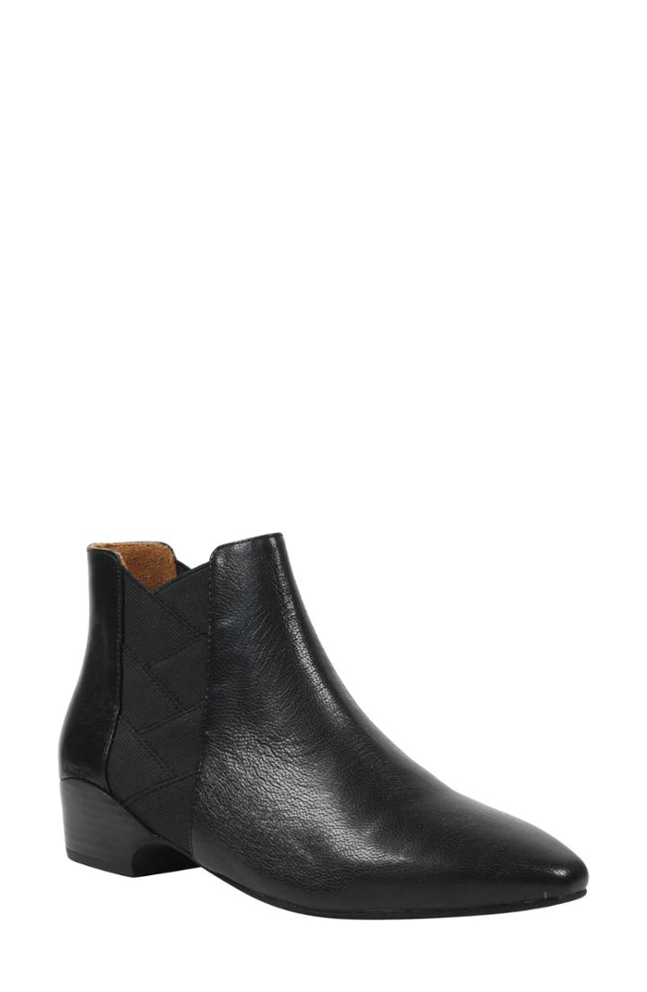 Women's L'amour Des Pieds Benedita Chelsea Bootie