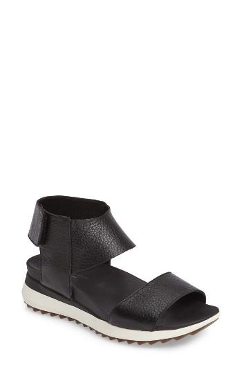 Women's Hush Puppies Josu Azalea Sandal .5 M - Black