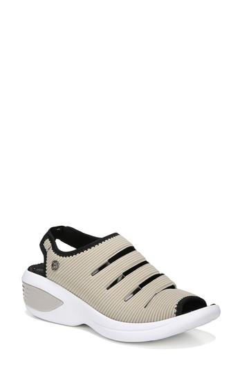 Women's Bzees Foxy Sandal M - Brown