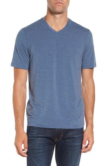 Men's Travis Mathew 'uncle Bob 2.0' Solid Stretch V-neck T-shirt