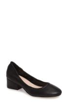 Women's Avec Les Filles Gigi Block Heel Pump .5 M - Black