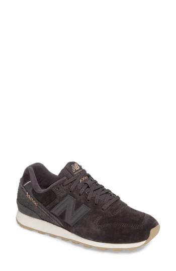 Women's New Balance 696 Sneaker .5 B - Metallic