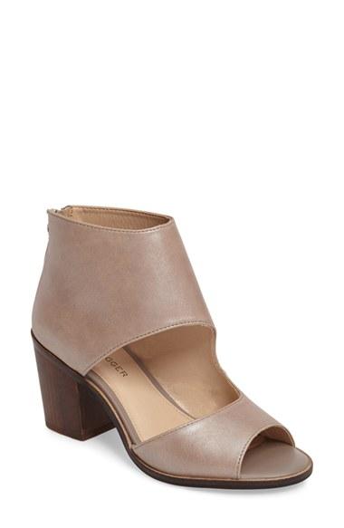 Women's Kelsi Dagger Brooklyn Kade Cutout Bootie .5 M - Grey