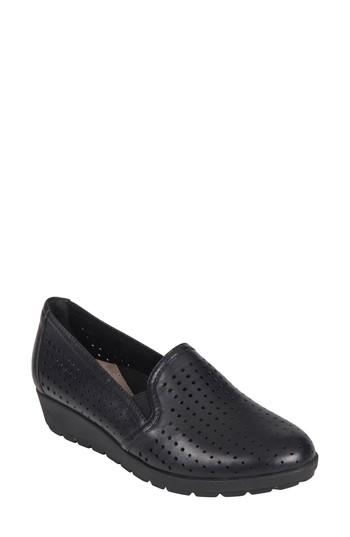Women's Earth Juniper Perforated Slip-on Wedge M - Black