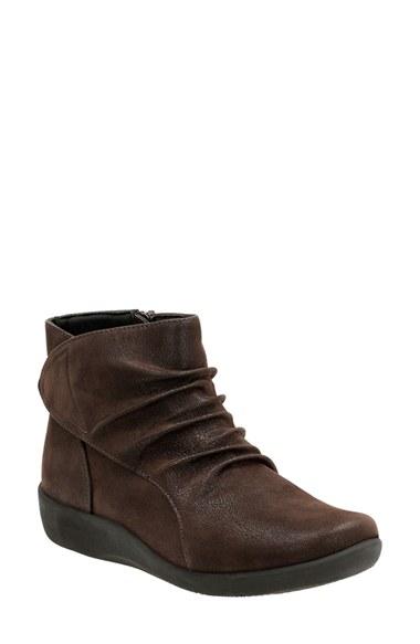 Women's Clarks 'sillian Chell' Boot M - Brown