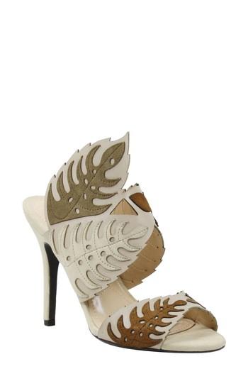 Women's J. Renee Anhelina Mule B - Beige