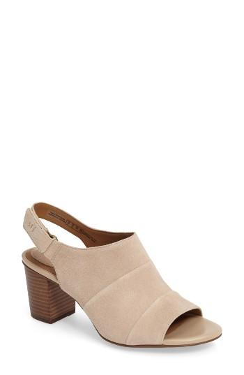 Women's Clarks Ralene Shine Sandal .5 M - Beige