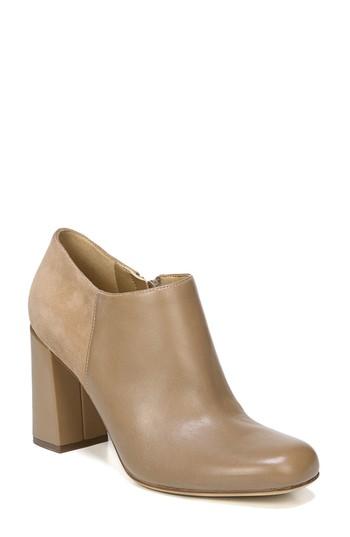 Women's Naturalizer Rainy Bootie M - Beige