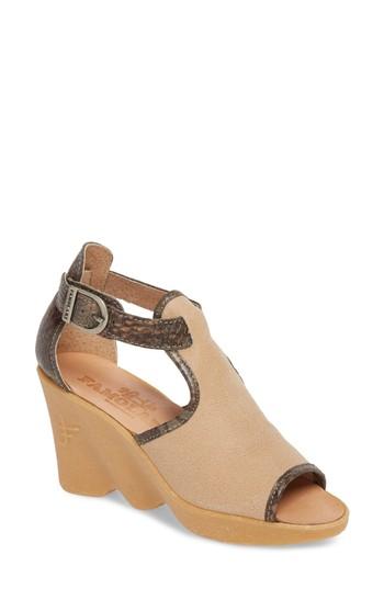 Women's Famolare Queen Bee Wedge Sandal M - Brown